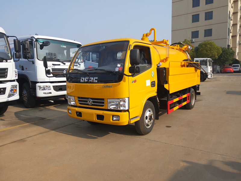 多利卡5方清洗吸污車吸污-小型吸污車