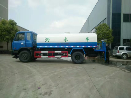 東風(fēng)灑水車(chē) 東風(fēng)灑水車(chē)