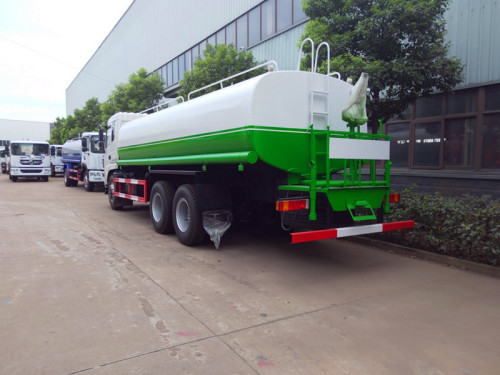 東風(fēng)灑水車廠家銷售