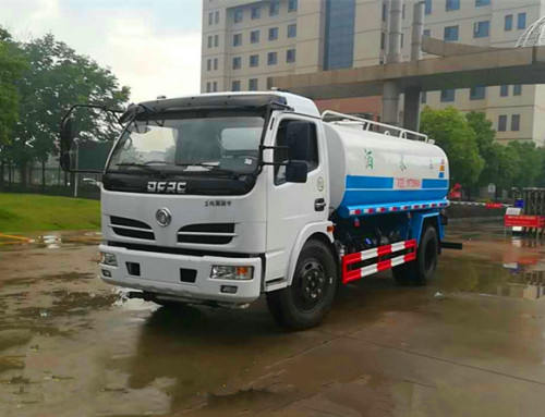 環(huán)衛(wèi)灑水車 環(huán)衛(wèi)灑水車