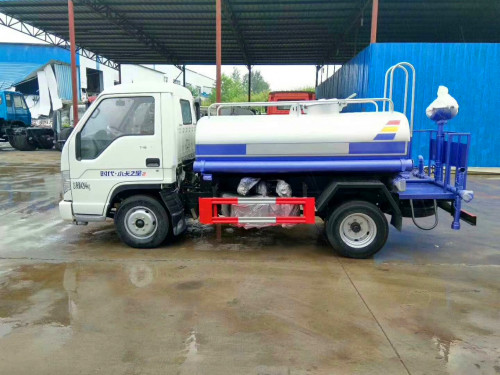 福田2噸灑水車圖片