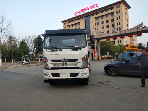 程力威牌CLW5161GSSYT6型灑水車