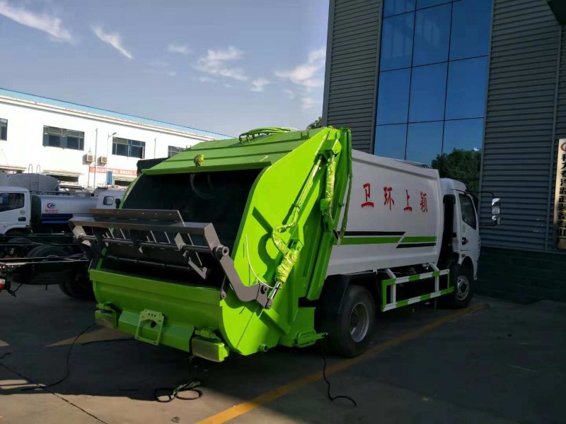 東風(fēng)多利卡8方壓縮式垃圾車-8立方壓縮式垃圾車