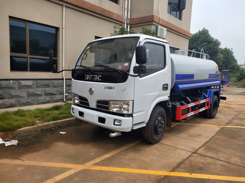 巴中市灑水車銷售-巴中市灑水車價(jià)格-巴中市灑水車廠家直銷-湖北盈通