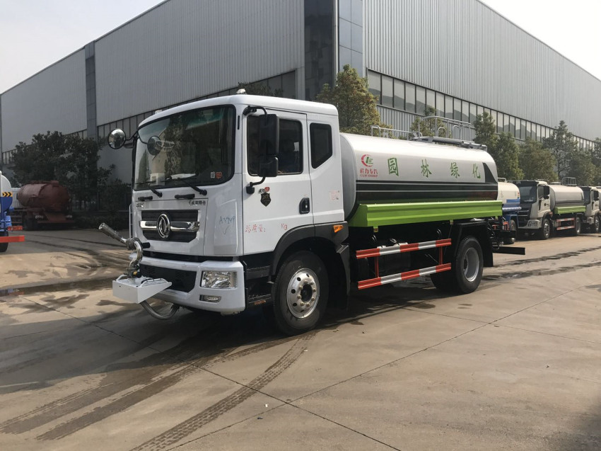 12噸灑水車