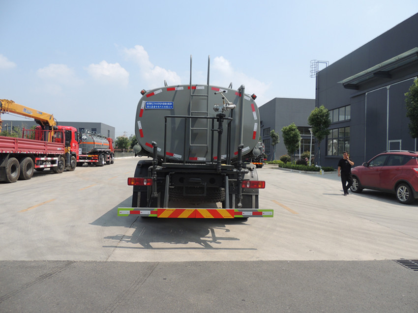 縱昂牌15噸灑水車(chē)-東風(fēng)天錦15噸灑水車(chē)價(jià)格-湖北盈通