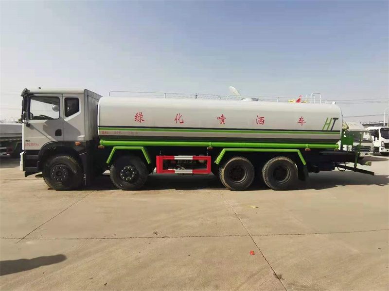 大型灑水車