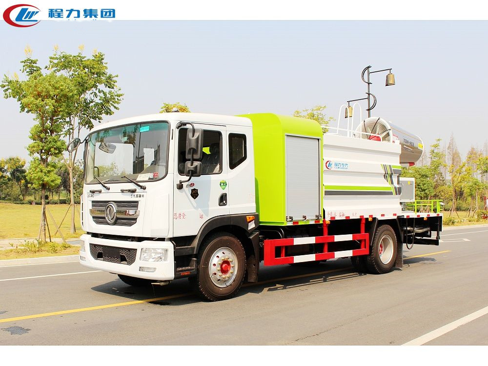 東風(fēng)霧炮車 東風(fēng)霧炮車