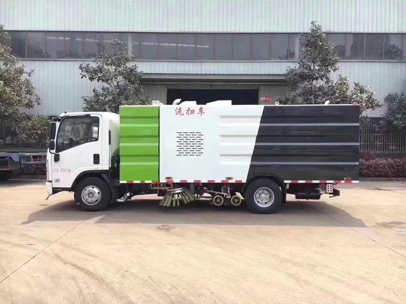 慶鈴五十鈴洗掃車-8方洗掃車