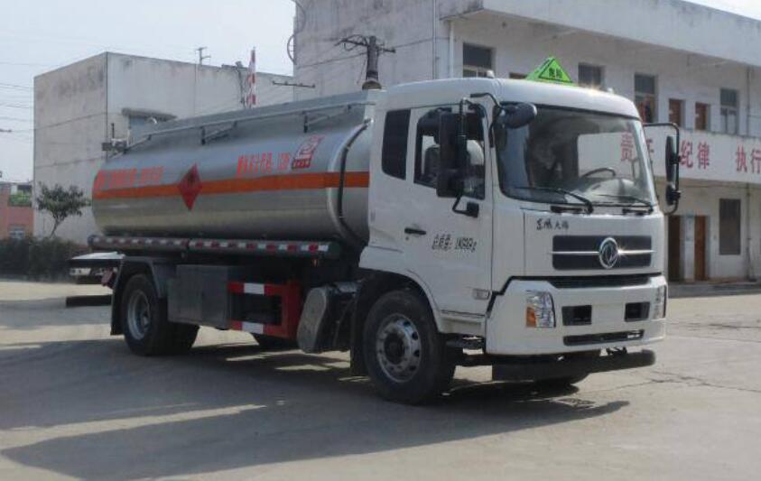 醒獅牌SLS5181GYYD6型運(yùn)油車