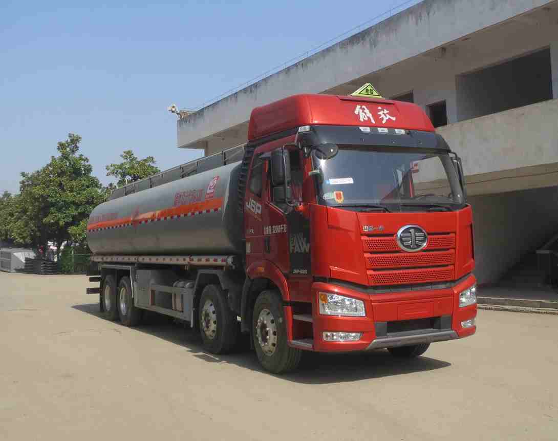 醒獅牌SLS5320GYYC6A型運(yùn)油車