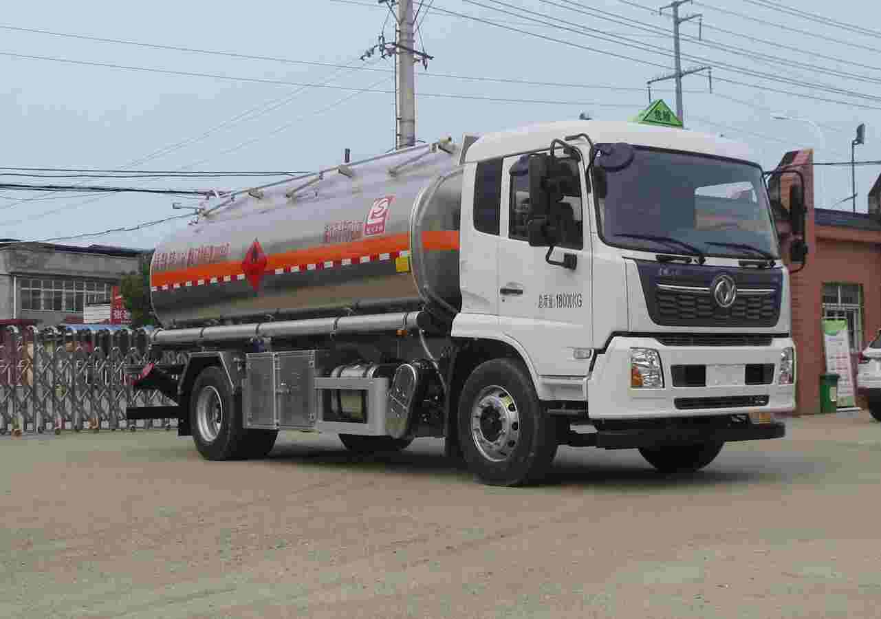 醒獅牌SLS5182GJYD6型加油車