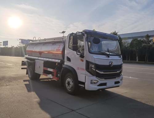 專威牌HTW5126GJYEC6型加油車