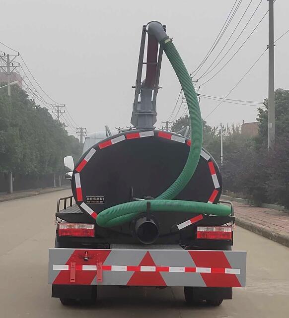 神綠通牌SLV5070GXEE型吸糞車