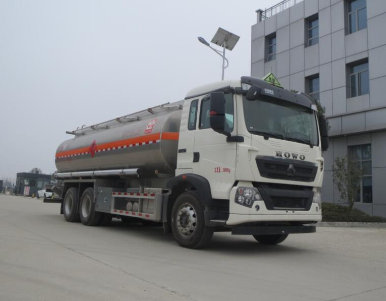 醒獅牌SLS5267GYYZ6型運(yùn)油車