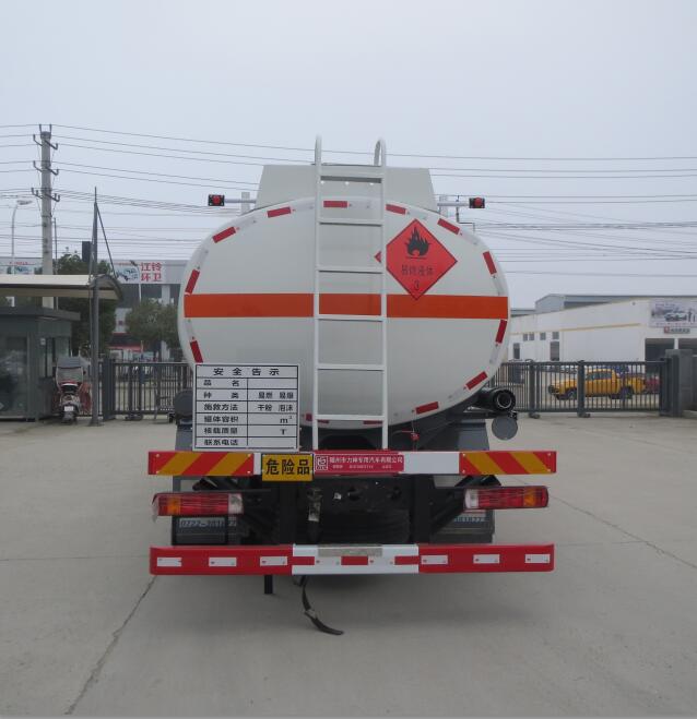 醒獅牌SLS5180GYYC6型運(yùn)油車