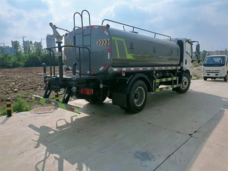 東風(fēng)華神9.2噸灑水車-東風(fēng)9噸灑水車帶電子炮