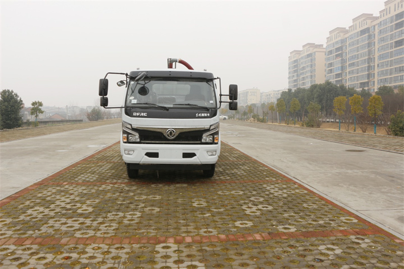 東風(fēng)福瑞卡8-10方吸糞車-東風(fēng)10方吸糞車