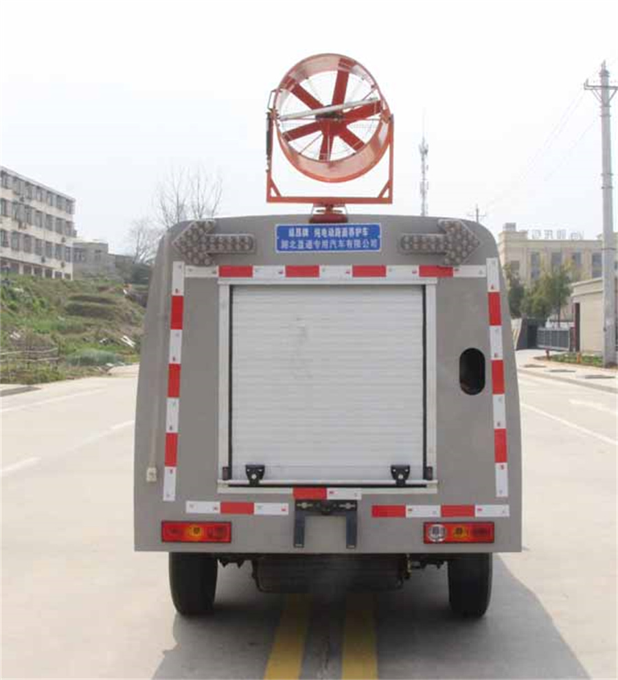 福田新能源小型路面養(yǎng)護車-福田小型純電動路面養(yǎng)護車