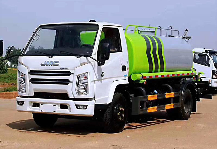 國(guó)六江鈴順達(dá)5噸灑水車圖片